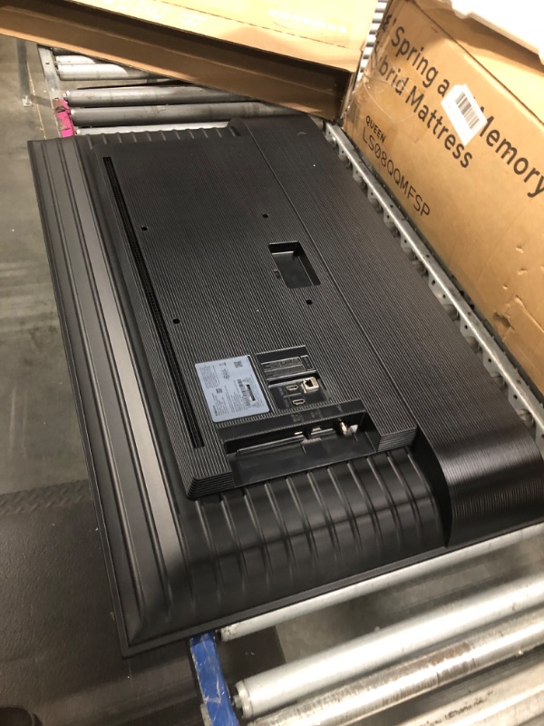 Photo 1 of ***MINOR  DAMAGE*** ***READ CLERK NOTES*** Samsung 43-Inch Class Crystal UHD U8000F 4K Smart TV (2025 Model) Endless Free Content, Crystal Processor 4K, MetalStream Design, Knox Security, Alexa Built-in