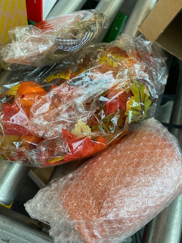 Photo 1 of *Missing Parts - See clerk notes*
Jexine 18 Pcs Fall Thanksgiving Tables Centerpieces Pumpkin Maple Mason Jars Centerpieces for Table Decorations with Wood Signs Rope Farmhouse Fall Decor for Home Indoor Autumn Kitchen Dining Room