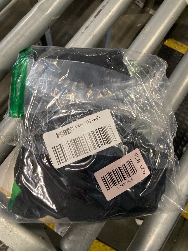 Photo 1 of ** ONLY CONTAINS THE 2 BLACK TOPS** Amazon Essentials Men's Lightweight Tank Undershirts, Pack of 6, Black/Grey Heather, Medium