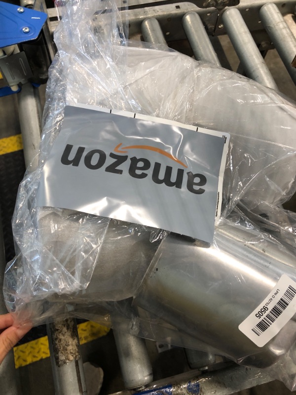 Photo 1 of ** USED** Rheedal 4Pcs 5.15inch Brushed Aluminum Trailer Wheel Center Caps Push Through 5.15" Bore 5.31" Tall Hub Cap for Truck SUV RV Wheel Rim, Silver Wheel Cover