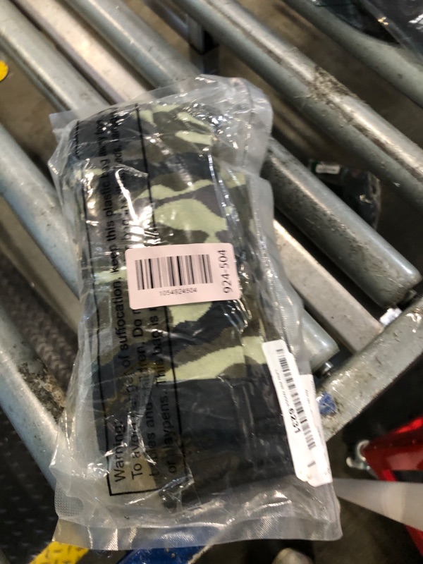 Photo 1 of ** USED ** Croloose 12 Pairs Camo Socks for Men Novelty Army Casual Crew Socks Military Gift Veteran Day Christmas Camo Lover Gifts(Classic)