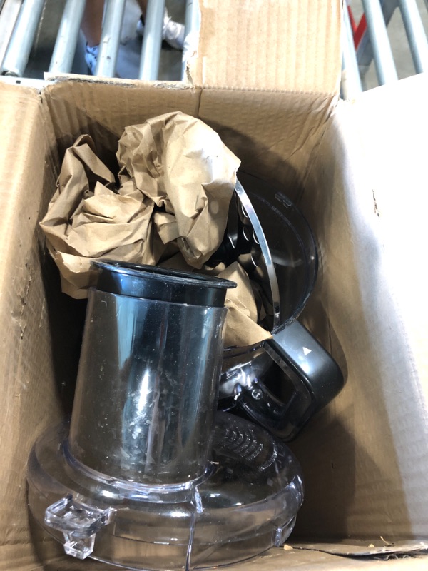 Photo 1 of ** VERY USED** BLACK+DECKER Food Processor and Vegetable Chopper, Stainless Steel Blade, 8-Cup Capacity, 450W Power with Attachments to Shred, Slice, Mince, Grind, and Puree