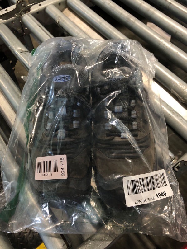 Photo 1 of ** VERY USED / DIRTY ** KEEN Women's Ridge Flex Low Height Waterproof Hiking Shoes, Steel Grey/Hydrangea, 9.5 Medium US