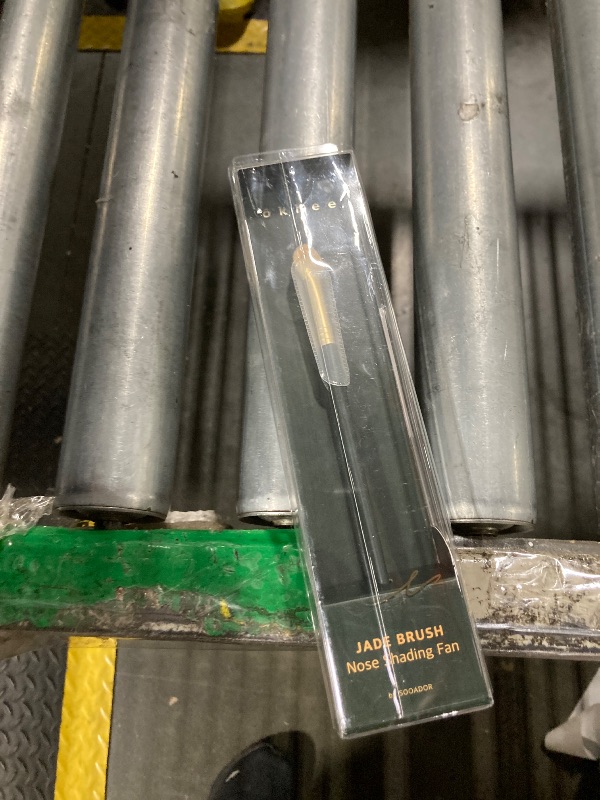 Photo 1 of [SOO ADOR] okhee Nose Shading Fan Brush SUN03 - Precise Contouring for Nose and Small Details | Designed by K-Pop Makeup Artist Seo Ok | Makeup Brush Contour Brush