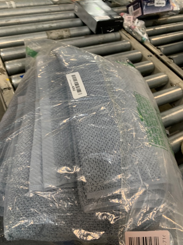 Photo 1 of ***** missing partts**** 
***used****
Simpli-Magic 79458 Popcorn Textured Bath Towels Set, 2 Bath Towels, 2 Hand Towels, 2 Washcloths, 6 Pieces, Blue