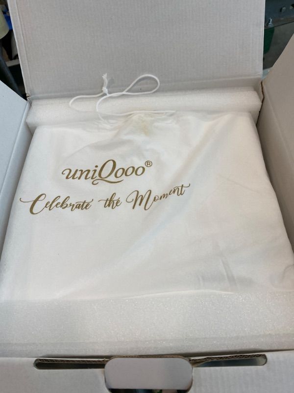 Photo 1 of ***MISSING LOCK*** UNIQOOO White & Gold Heart Lock Acrylic Card Box, Modern DIY Wedding & Occasion Box, 10x10x5.5 inches