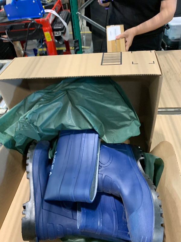 Photo 1 of * needs wiped down*HISEA Men's Steel Toe Rubber Boots PVC Rain Boots,Garden Fishing Work Boots for Agriculture and Industrial Working Waterproof and Slip Resistant Knee Boots Size 9 Navy Blue