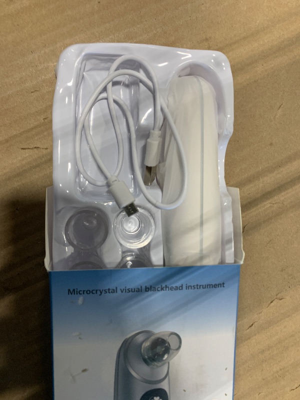 Photo 1 of *USED*
2025 Pore Vacuum with Camerafor, USB Rechargeable Blackhead Remover Vacuum,3 Levels Adjustable Pore Vacuum Blackhead Remover, 6 Suction Heads,Face Vacuum Pore Cleanser for Women & Men