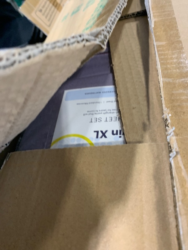 Photo 3 of Sweet Home Collection 1800 Thread Count Sheet Set – Soft Egyptian Quality Brushed Microfiber Sheets – Luxury Bedding Set with Flat Sheet, Fitted Sheet, 2 Pillow Cases (Pack of 12)