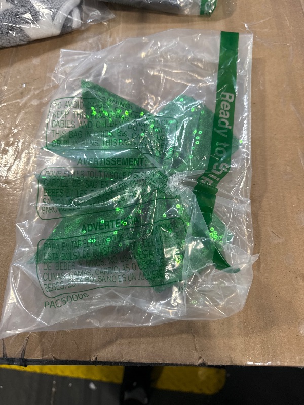 Photo 1 of 1 Pcs 8" Large Sequin Cheer Bows Clips, Cheerleading Glitter Hair Bow with Alligator Clips Hair Accessories for Cheerleaders Football Competition Sports (Green)