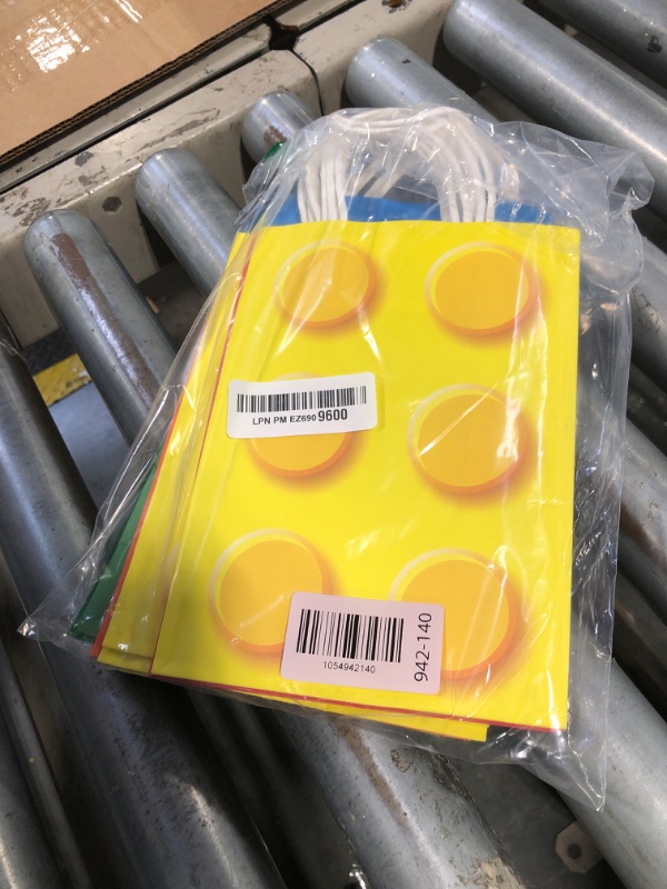 Photo 1 of ***ONLY 10 PCS*** YOTNUS 24 PCS Building Block Party-Favor-Gift-Bags, Small Gift Bags with Handles, for Building Block Birthday Party Shower Decoration Supplies