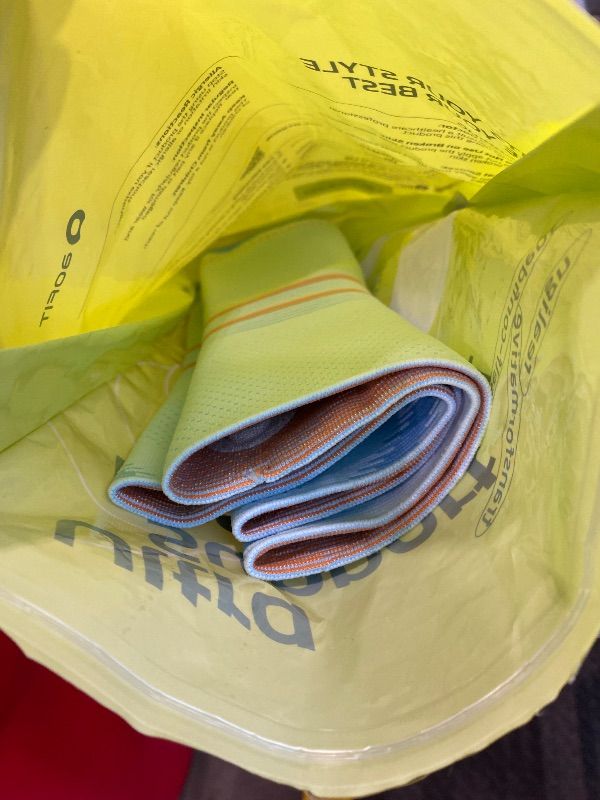 Photo 1 of *Missing Parts*
aoFIT Compression Knee Brace for Women & Men, 2 Pack AOCELL Knee Sleeve Support for Knee Joint Pain Relief, ACL, Meniscus Tear, Arthritis - Breathable for Workout, Running, Gym, Sports, Fitness XXL