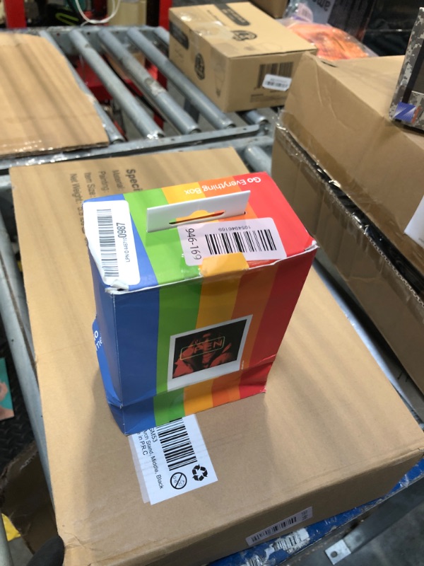 Photo 1 of ** FACTORY SEALED ** Polaroid Go Generation 2 - Mini Instant Camera + Film Bundle (16 Photos Included) - White (6282)