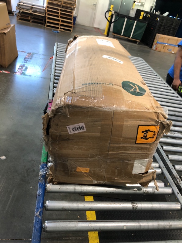 Photo 1 of ** FACTORY SEALED **  SOLD AS IS, NO REFUND/RETURN**
ZINUS 12 Inch King Green Tea Memory Foam Mattress [New Version], Fiberglass free, Medium Firm Feel, Zoned Pressure Relief, Certified Safe Foams & Fabric, Mattress in A Box