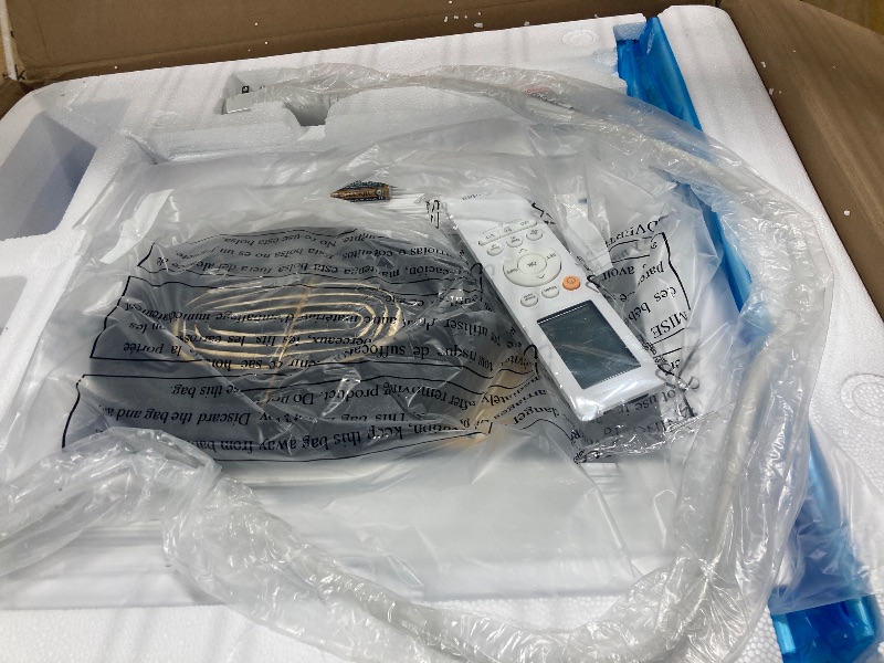 Photo 1 of ** NEW / TESTED FUNCTIONAL / MANUAL AND ACCESORIES INCLUDED** Midea 8,000 BTU Smart Inverter Air Conditioner Window Unit with Heat and Dehumidifier – Cools up to 350 Sq. Ft., Energy Star Rated, Quiet Operation, Electronic Controls, Remote Control, White