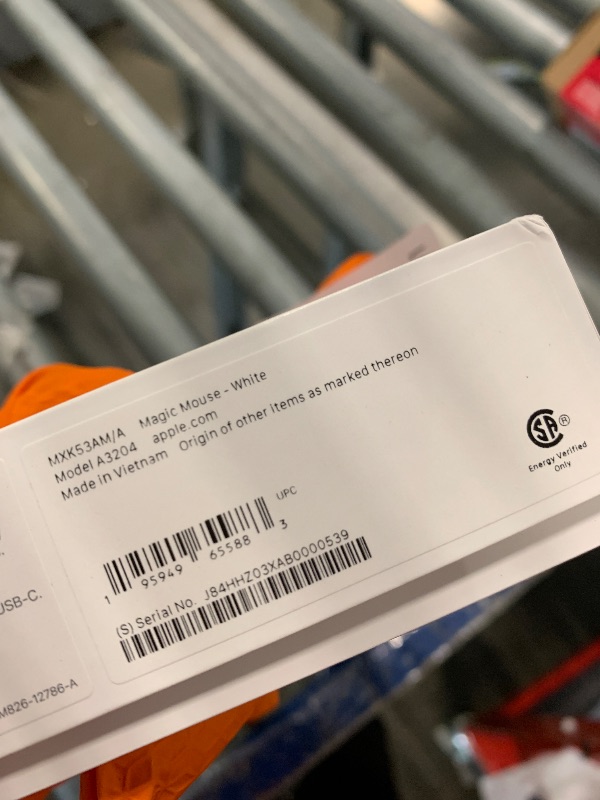 Photo 1 of ** MISSING CABLE CHARGER ** Apple Magic Mouse - White Multi-Touch Surface ???????