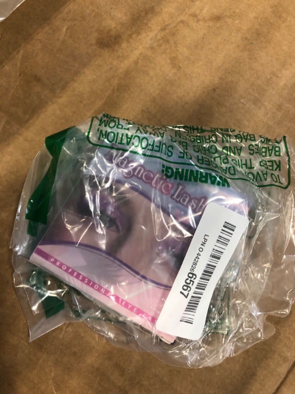 Photo 1 of 1Pair Eyelashes