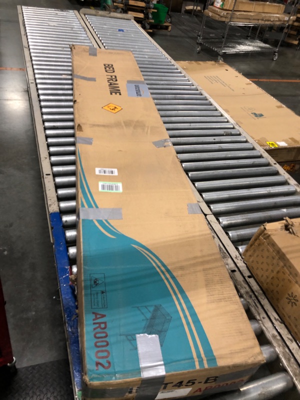 Photo 1 of ** USED* VECELO Loft Bed Twin Size, Metal Bedframe with Removable Ladder and Safety Guardrail, No Box Spring Needed, Space Saving, Noise Free, Pure Black