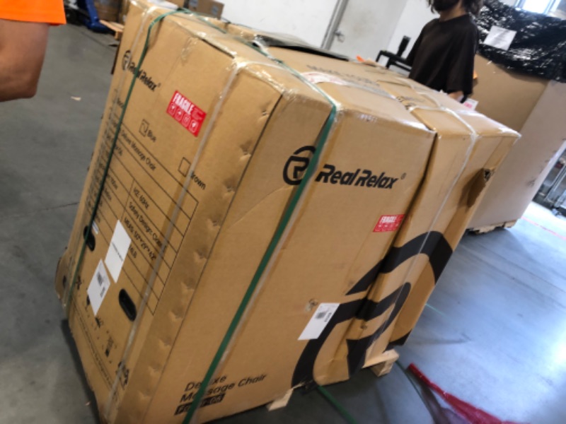 Photo 1 of * NEW***** Real Relax 2025 Massage Chair Full Body, Zero Gravity SL-Track Shiatsu Massage Recliner with Heat, APP Control, Child Lock, Body Scan Bluetooth, Foot Roller, Favor 06, Blue