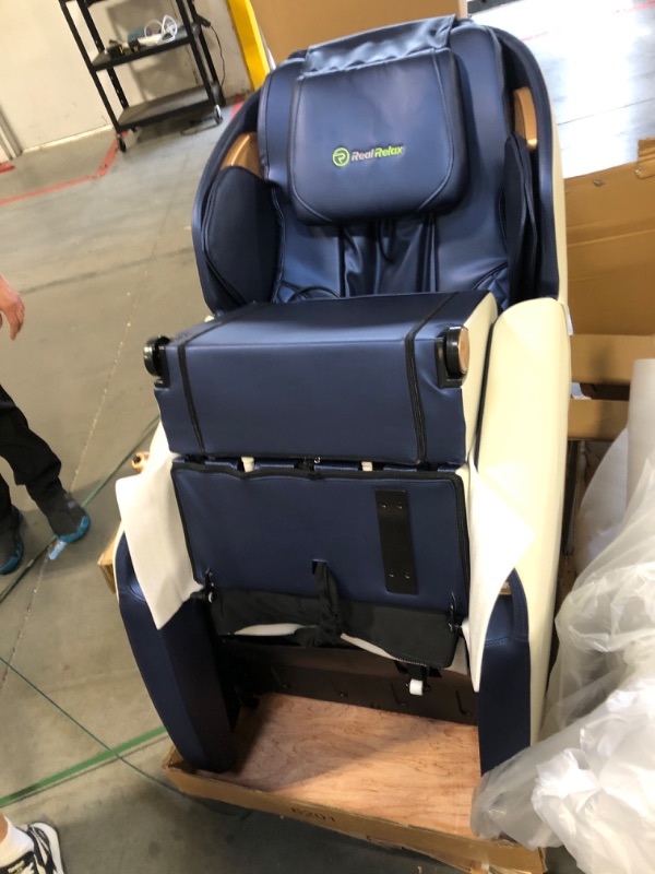Photo 1 of * NEW***** Real Relax 2025 Massage Chair Full Body, Zero Gravity SL-Track Shiatsu Massage Recliner with Heat, APP Control, Child Lock, Body Scan Bluetooth, Foot Roller, Favor 06, Blue