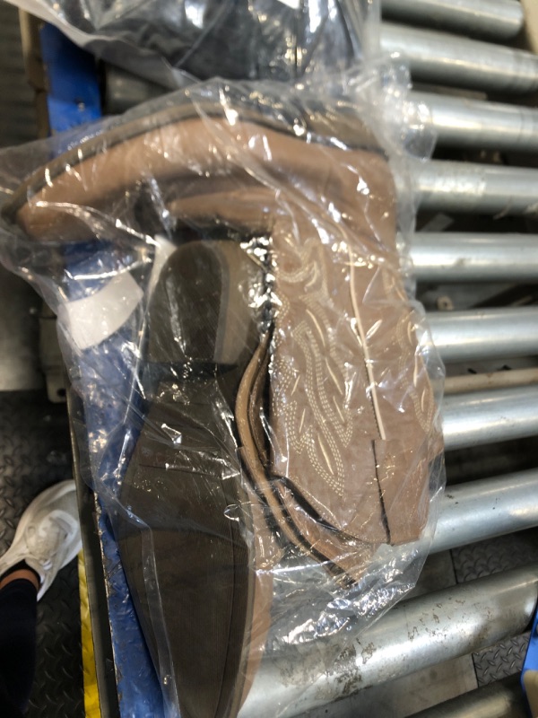 Photo 1 of ** VERY USED*** mysoft Women's Wide Calf Cowboy Boots Pull-On Mid-Calf Embroidered Pointed Toe Retro Western Boots