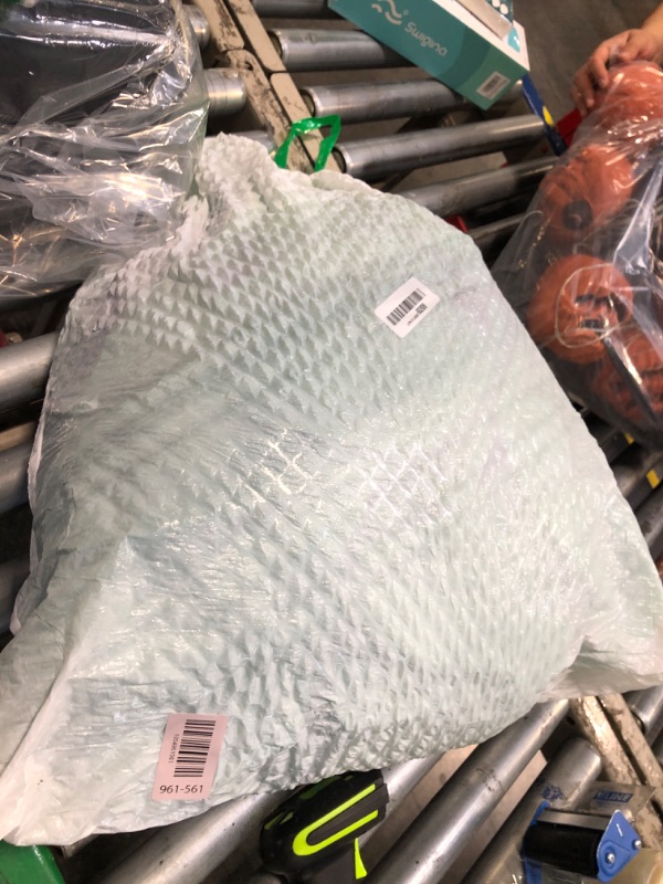 Photo 1 of ** UNKNOWN IF IT WORKS**TURNMEON 14 Ft Giant Halloween Inflatable Alien Decoration with Built-in LEDs Outdoor Blow Up Alien Ghost Halloween Decor for Yard Garden Lawn Holiday Party