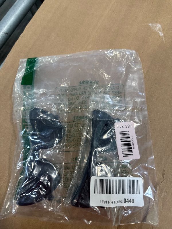 Photo 1 of *** ONLY TWO***Ricawa 4 Pack Heart Shaped Sunglasses Trendy Cat Eye Love Heart Glasses Vintage Retro Heart Sunglasses for Women(Black)