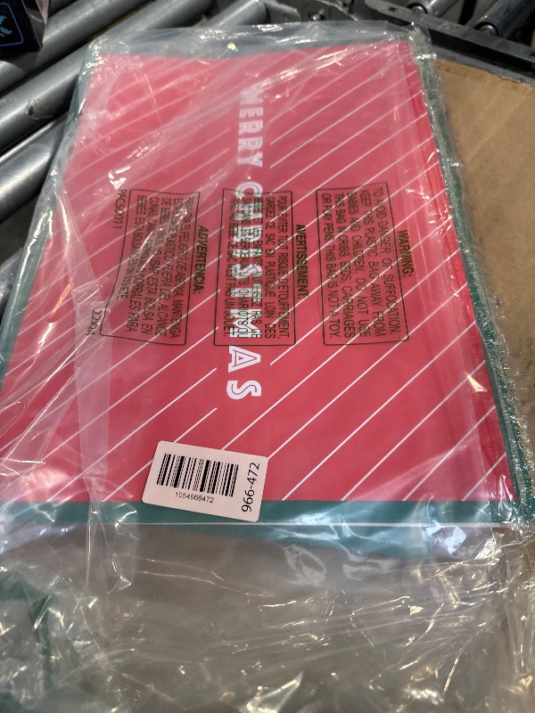 Photo 1 of *Missing Parts*
Hallmark Red and Green Christmas Gift Box Assortment (12 Boxes with Scalloped Lids: 4 Small, 4 Medium, 4 Large) for Ties, Socks, Shirts, Sweaters