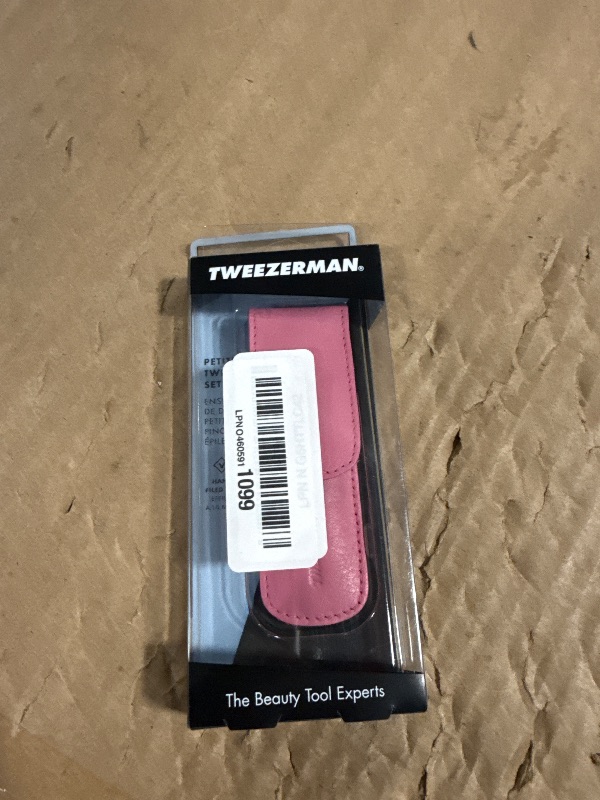 Photo 1 of *** one tweezer*** Tweezerman Exclusive Tea Rose Petite Tweezer Set