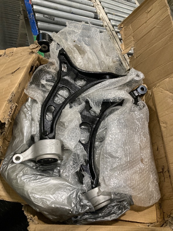 Photo 1 of ** USED/ UNTESTED** maXpeedingrods 2Pcs Front Lower Control Arms Assembly for Jeep Grand Cherokee Dodge Durango 2011-2015, RK642831 RK642830