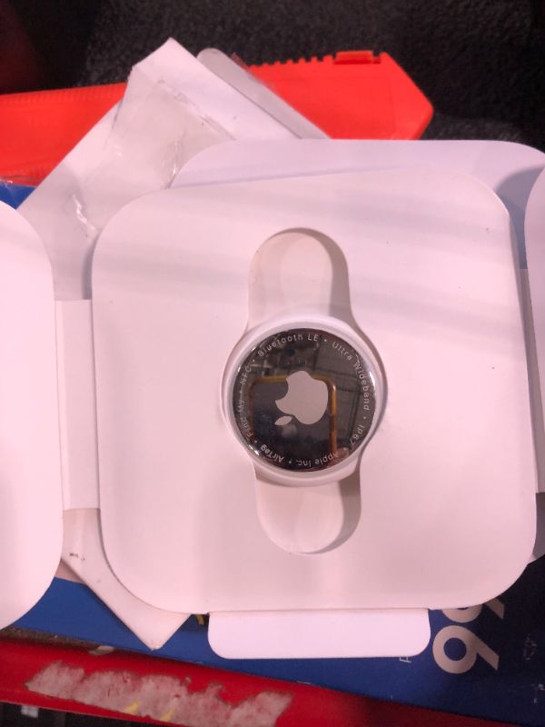 Photo 4 of Apple AirTag