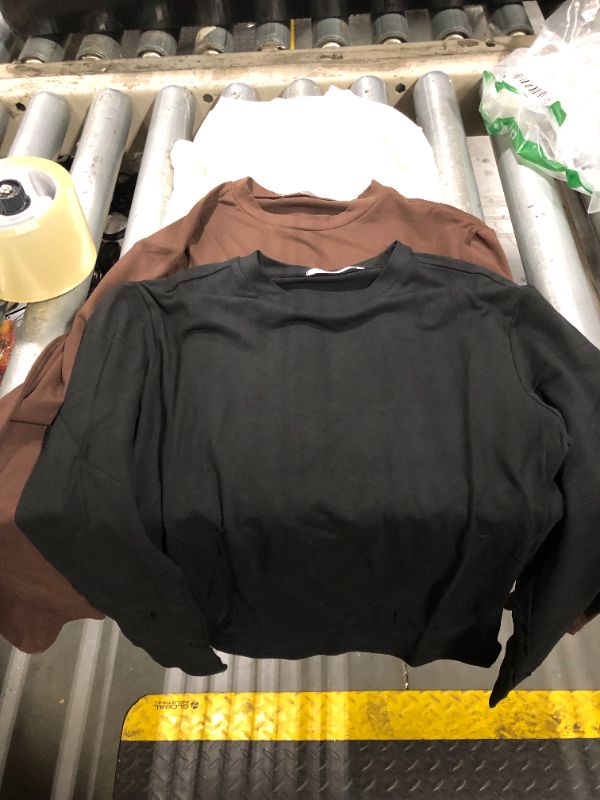 View 4 of ****3 TOPS****Ekouaer Womens 3 Pack Long Sleeve Shirts Crew Neck Stretch Fitted Underscrubs Trendy Basic Tops Lightweight Thermal Tee Black/Coffee/Beige XS
