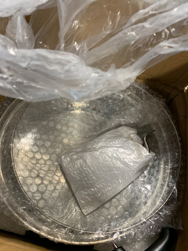 Photo 1 of **MINOR DAMAGED**
Kerykwan 304 Food Grade Stainless Steel Shabu Shabu Hot pot with Divider&Lid for Induction Cooktop Gas Stove Dual Sided Soup Cookware