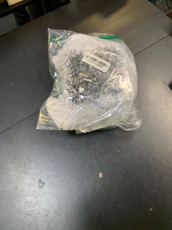 Photo 1 of 1200 sqft Halloween Spider Webs and 50pcs Fake Spiders Super Stretch Cobwebs Party Decorate for Halloween Theme Indoor and Outdoor Decoration