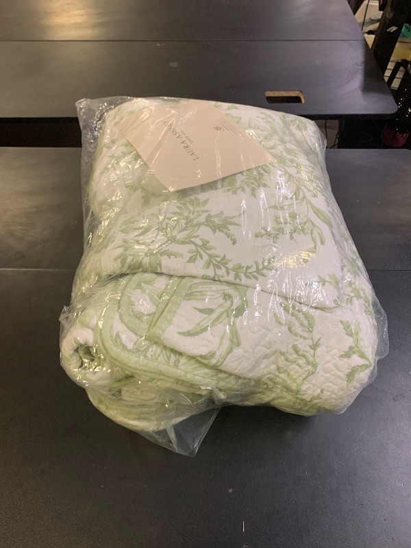 Photo 1 of Laura Ashley - Queen Quilt Set, Soft & Reversible Cotton Floral Bedding with a Medium Weight Feel, 3 Piece Bed Set with Matching Pillowcases (Bedford Green/Off-White)