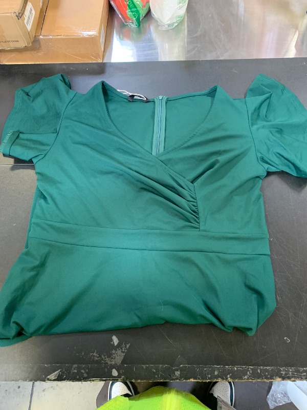 Photo 1 of *GREEN WOMENS DRESS SIZE XL*