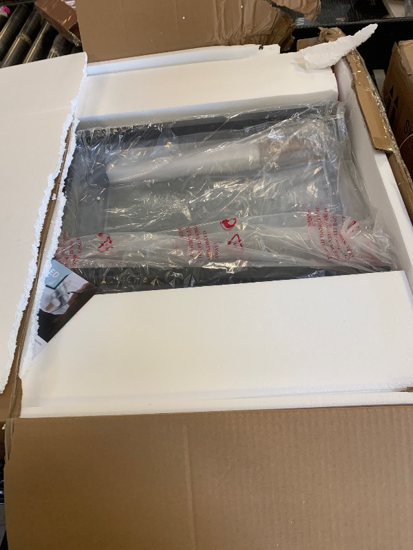 Photo 1 of 1+2 dinner table set