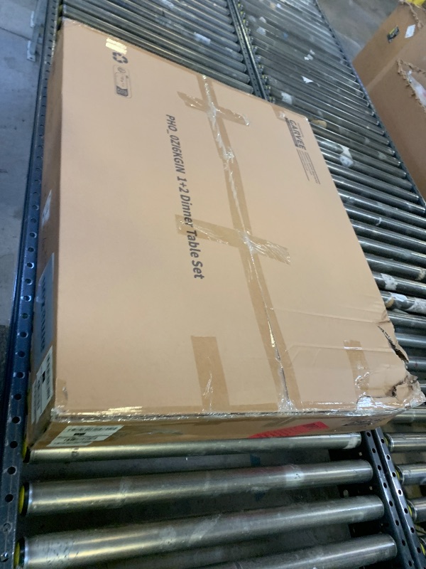 Photo 1 of 1+2 dinner table set