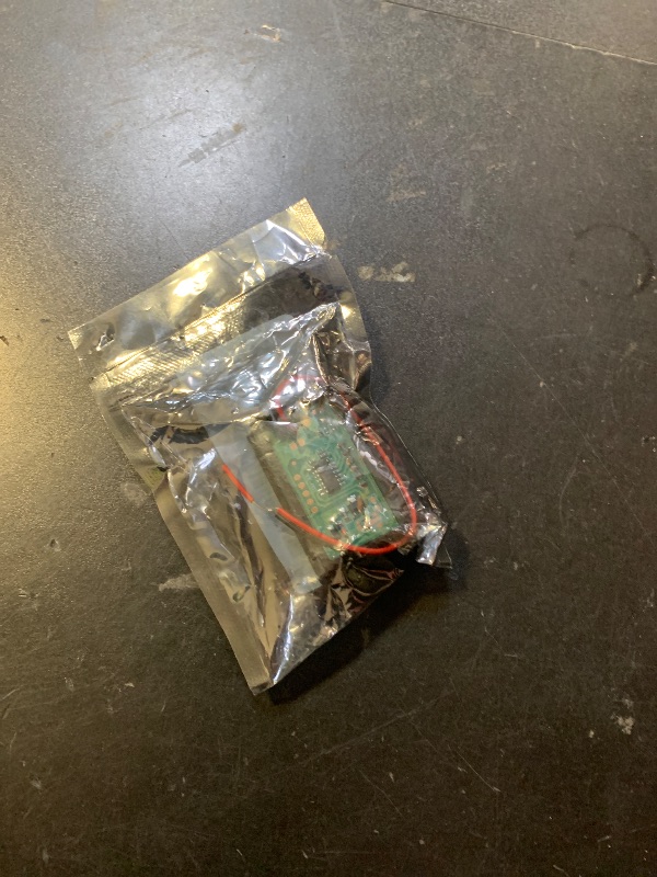 Photo 1 of (2RED) DC 4.5~30V Digital Mini Voltmeter Voltage Display, 0.56" LED Display Panel Voltage Tester Meter, Car Motorcycle Battery Monitor Voltage Gauge, Battery Voltage Tester, LED Digital Voltmeter