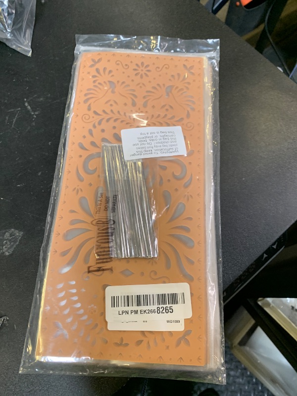 Photo 1 of 100 PCS GOODIE BAGS