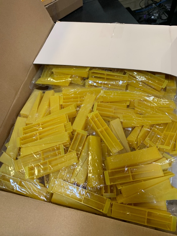 Photo 1 of 0.0DGSL Tile Leveling System with Tile Plier - 3000-Piece Tile Spacers Clips and 300-Piece Reusable Wedges - Tile Tools Set for Stone Installation