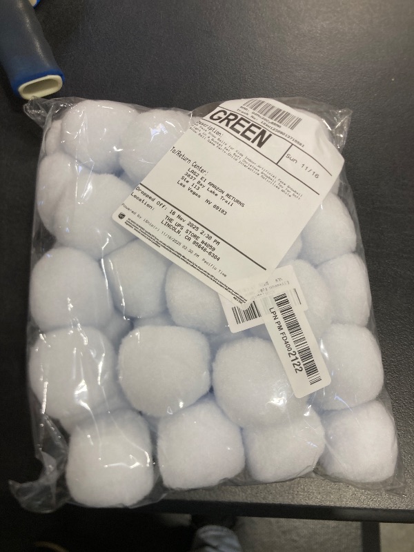 Photo 1 of 50 Pack Snow Balls for Kids Indoor,Artificial Fake Snowball Fight in a Bucket Set, Soft Christmas Snowball Toy for Soft Snow Ball Game Party,Child Interactive Activities (White)