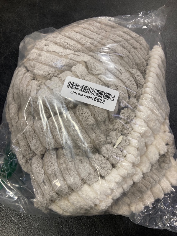 Photo 1 of 4 PCS- PILLOW CASES 18X18