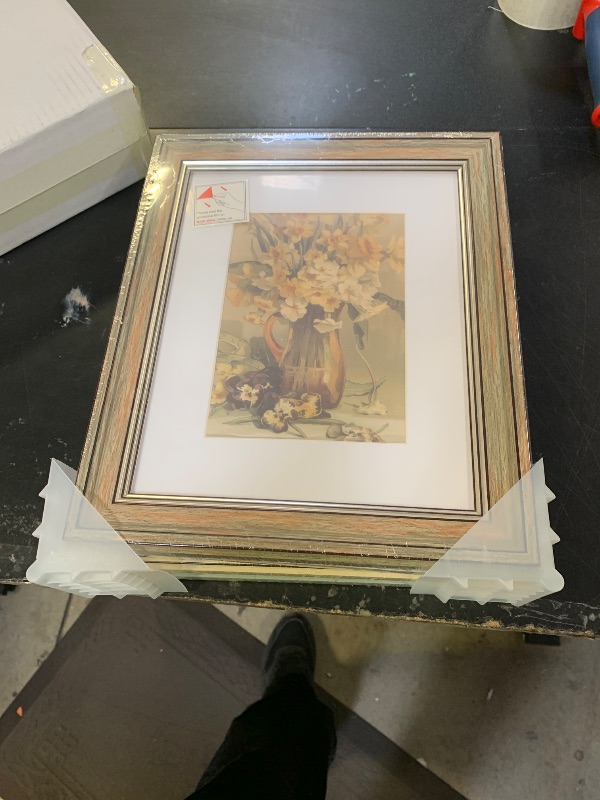 Photo 1 of *VITTANLY CAMTURING MOMENTS, FRAMING MEMORIES 4 PCS*