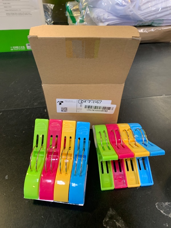 Photo 1 of Big Clip 8pcs