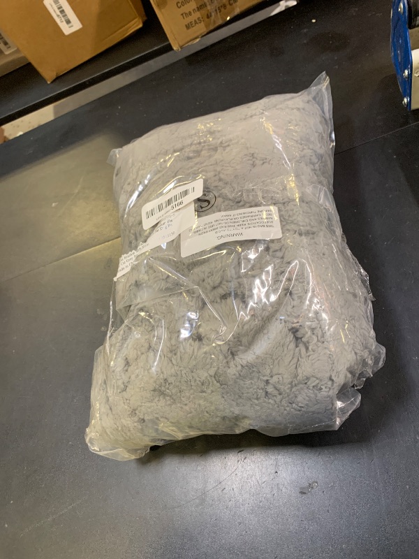 Photo 1 of 1 Pack 3 Calming Blankets Fluffy Premium Fleece Pet Blanket Soft Sherpa Throw for Dog Puppy Cat Grey Small (23" x16'')