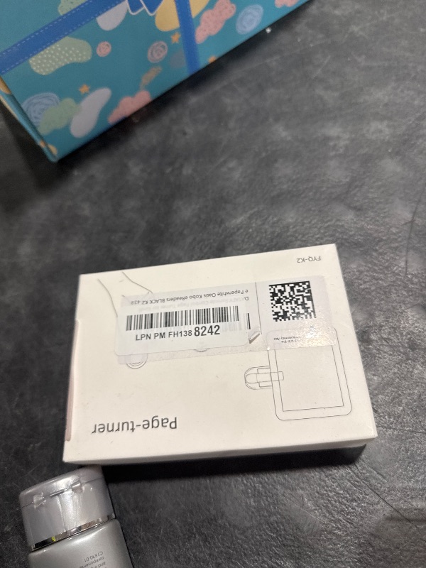 Photo 1 of DATAFY Remote Control Page Turner for Kindle Paperwhite Oasis Kobo eReaders, Camera Camcorder Remote Controls, Page Turner Clicker for ipad Tablets Reading Novels with Wrist Strap Storage Bag