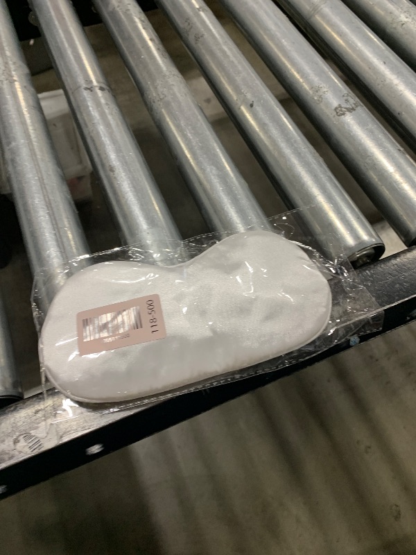 Photo 1 of 1 Pack Sleep Mask, Silk Eye Mask with Elastic Strap, Blindfold, Soft Silk Sleeping Mask for Girls, Women, Men (White)