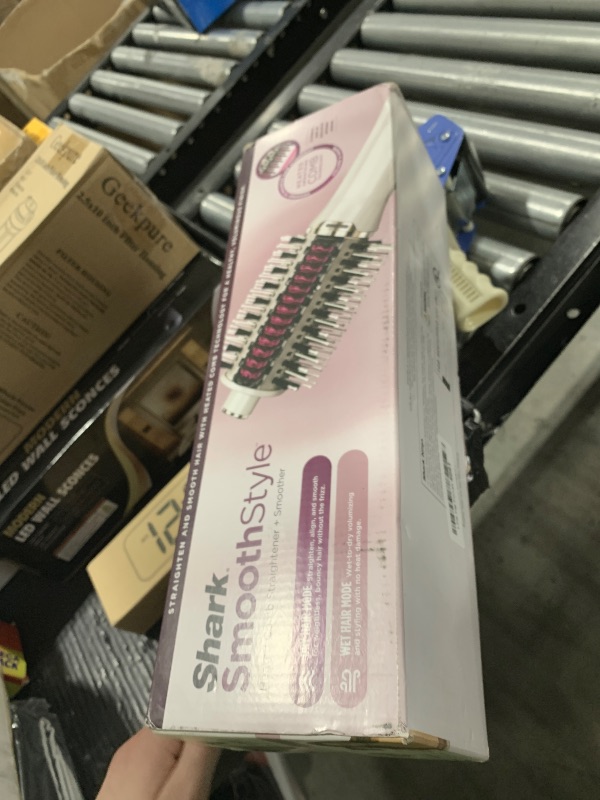 Photo 1 of Shark HT202 SmoothStyle Heated Comb + Blow Dryer Brush, Dual Mode, for All Hair Types, Silk1055119792
LPNPMFH4756996
