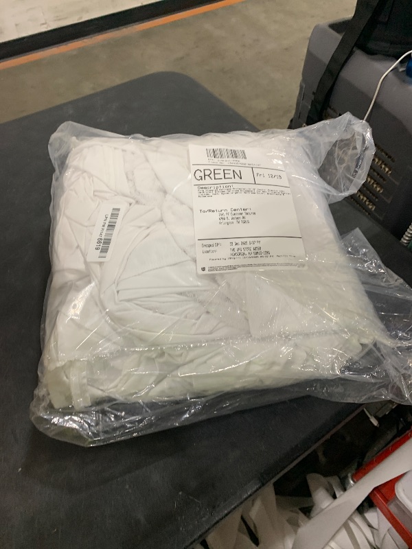 Photo 1 of **USED** King Zippered Mattress Protector,(6"-9" Depth) Premium 100% Waterproof 6-Sided Mattress Encasement for Bed Protects Against Liquids, Dust, Hypoallergenic Mattress Cover, Breathable & Noiseless